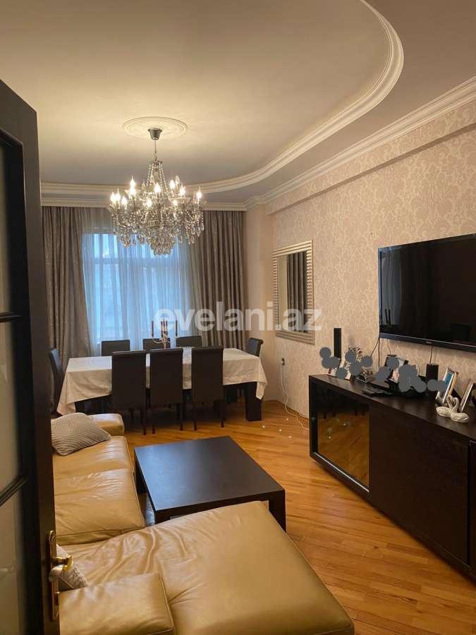 Satılır, yeni tikili, 3 otaqlı, 120 m², 8 Noyabr m.