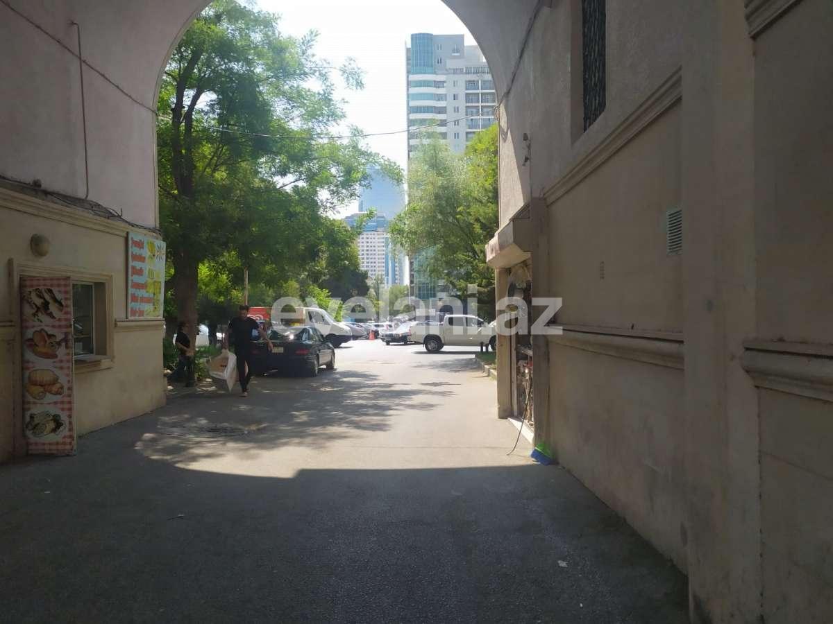 Сдаётся, вторичка, 3-комнаты, 110 m², 28 мая m.