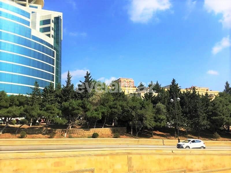 Satılır, obyekt, 680 m², 28 may m.