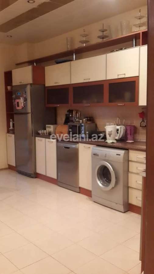 Satılır, yeni tikili, 4 otaqlı, 223 m², 28 may m.