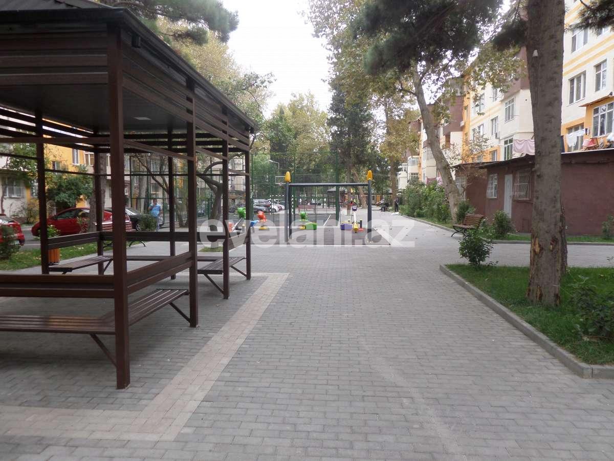 Продаётся, вторичка, 2-комнаты, 47 m², Азадлыг проспекти m.