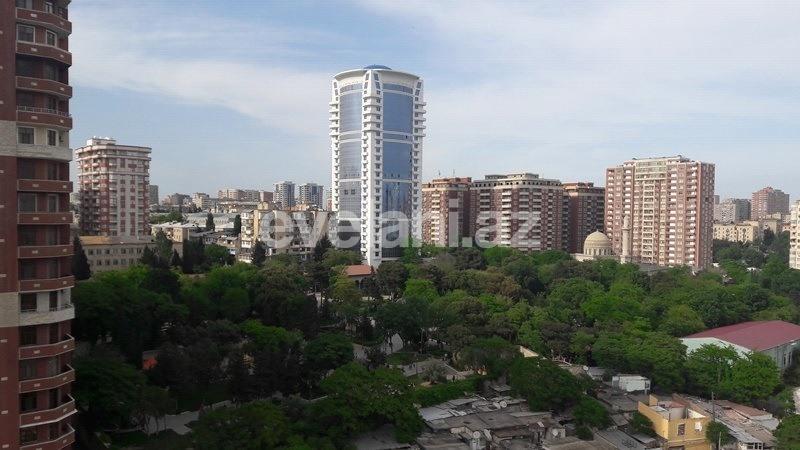 Satılır, yeni tikili, 3 otaqlı, 170 m², 28 may m.