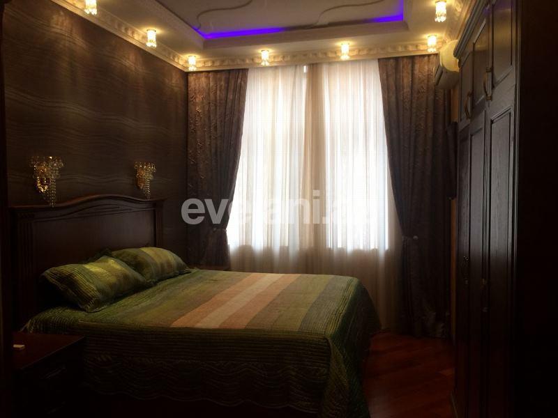 Satılır, yeni tikili, 3 otaqlı, 170 m², 28 may m.