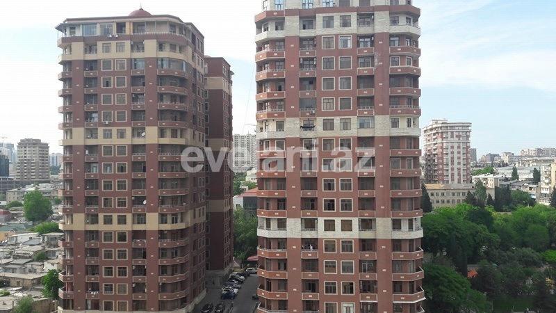 Satılır, yeni tikili, 3 otaqlı, 170 m², 28 may m.