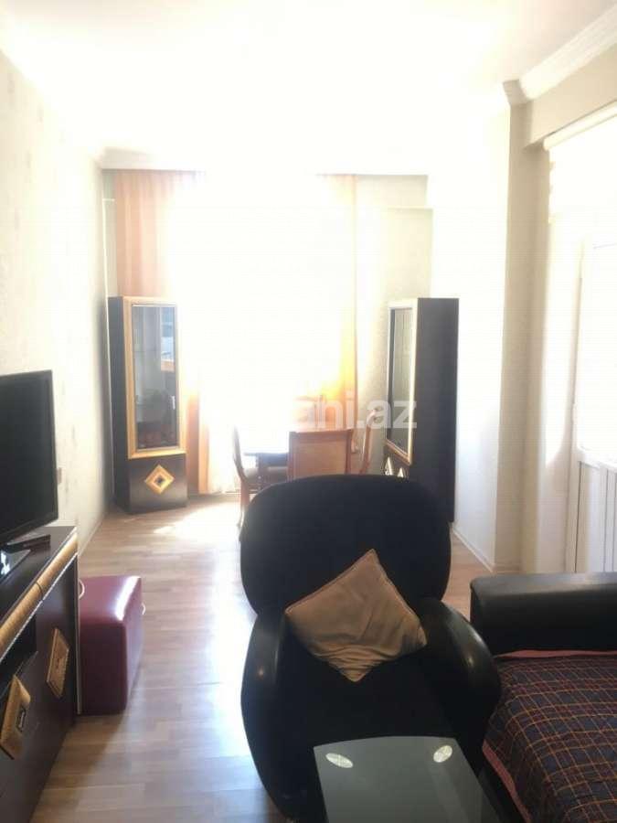 Satılır, yeni tikili, 3 otaqlı, 90 m², İnşaatçılar m.