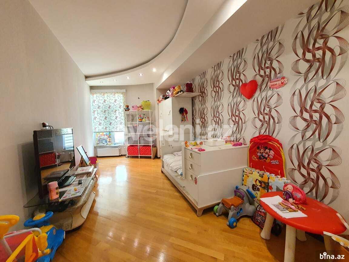 Satılır, yeni tikili, 3 otaqlı, 139 m², Azadlıq prospekti m.