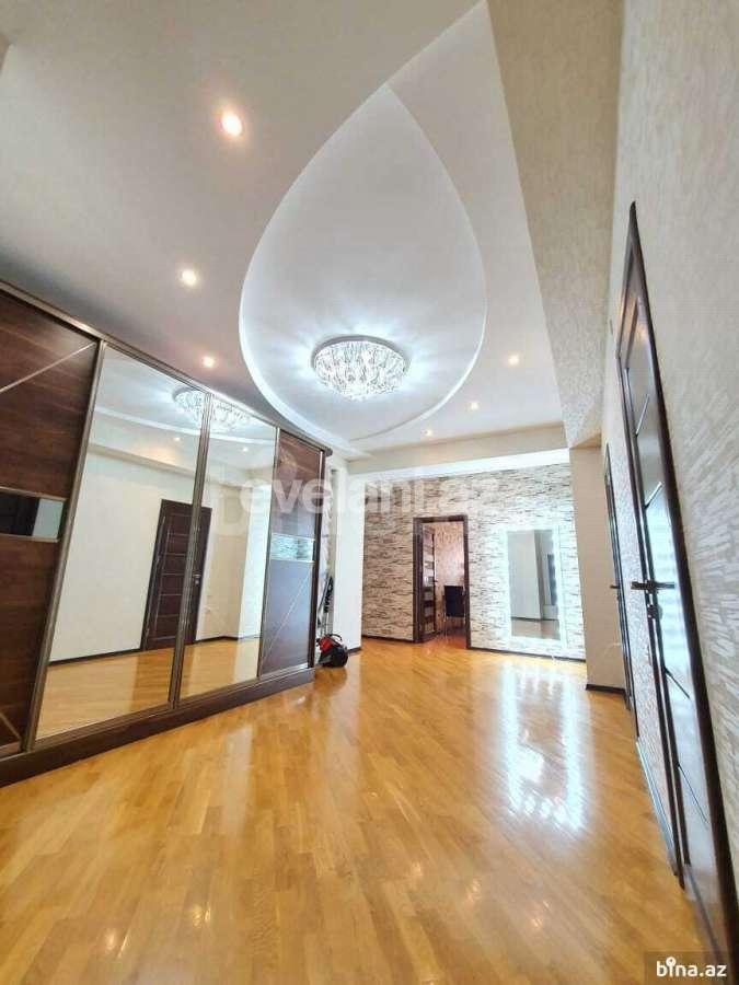 Satılır, yeni tikili, 3 otaqlı, 139 m², Azadlıq prospekti m.