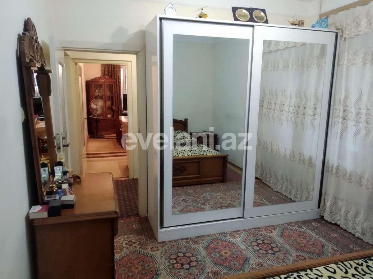 Sale, old building, 3 room, 64 m², Binagadi r.