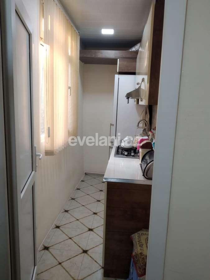 Sale, old building, 3 room, 64 m², Binagadi r.