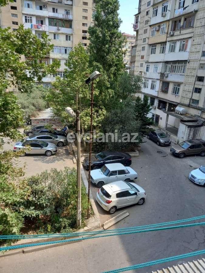 Satılır, köhnə tikili, 2 otaqlı, 35 m², İnşaatçılar m.