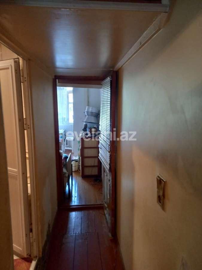 Satılır, köhnə tikili, 2 otaqlı, 35 m², İnşaatçılar m.