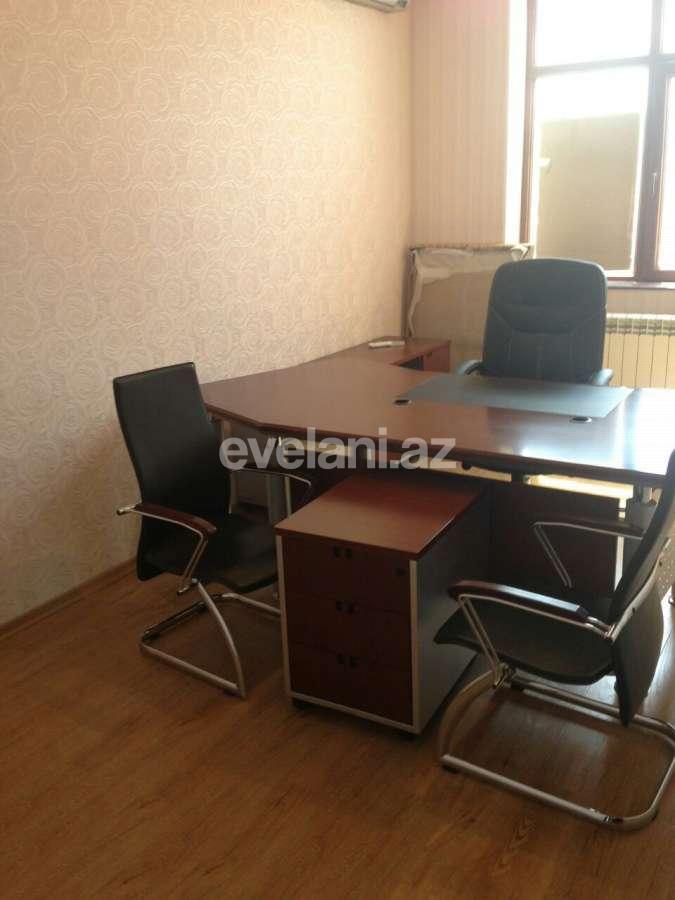 Satılır, yeni tikili, 3 otaqlı, 140 m², 28 may m.