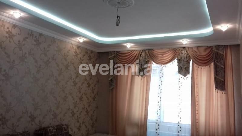 Satılır, köhnə tikili, 3 otaqlı, 70 m², Azadlıq prospekti m.
