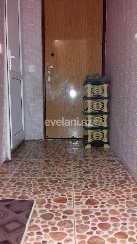 Satılır, köhnə tikili, 3 otaqlı, 70 m², Azadlıq prospekti m.