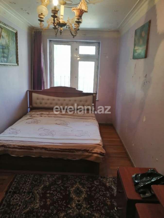 Rent, old building, 3 room, 65 m², Elmlar Akademiyası m.