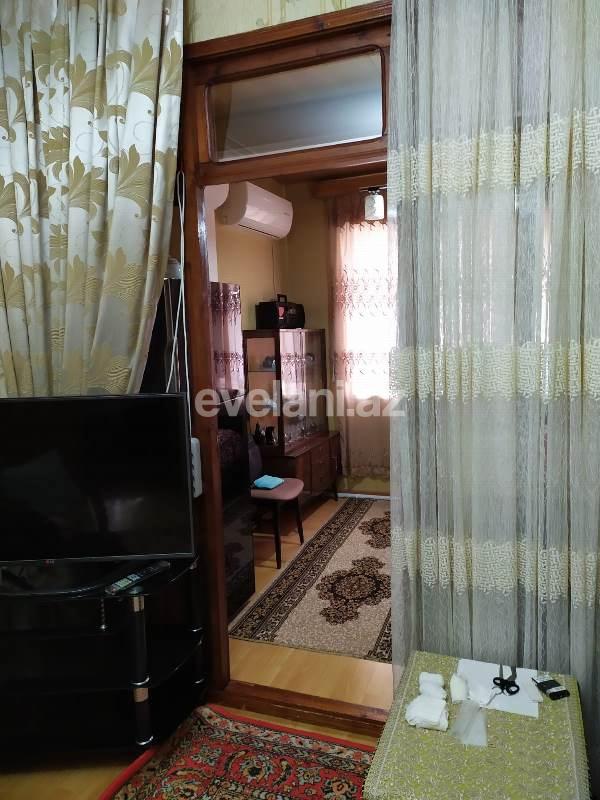 Satılır, köhnə tikili, 2 otaqlı, 52 m², Azadlıq prospekti m.