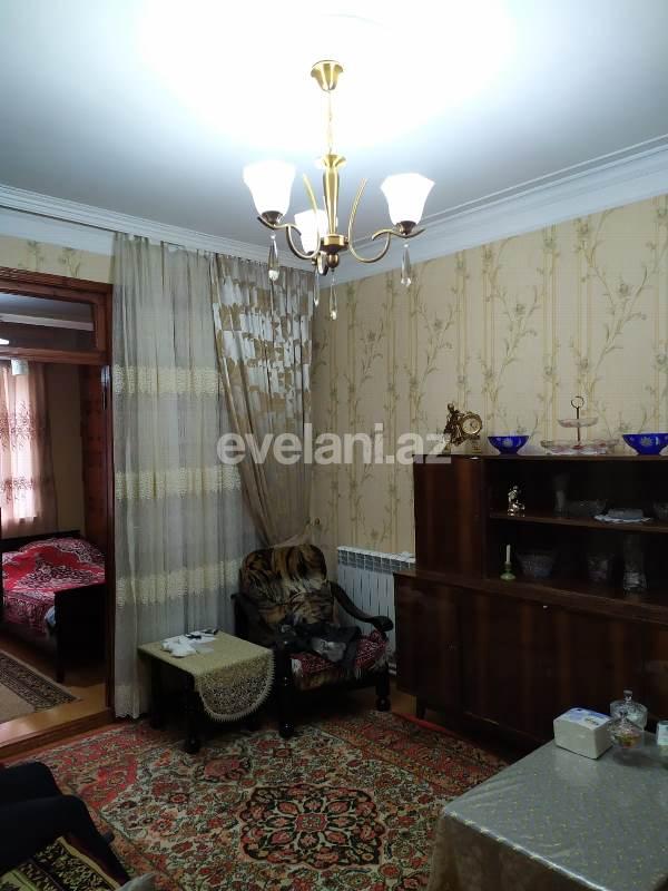 Satılır, köhnə tikili, 2 otaqlı, 52 m², Azadlıq prospekti m.