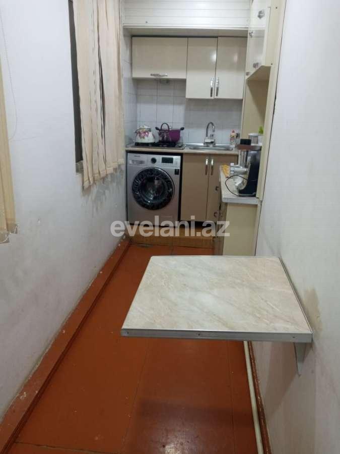 Satılır, köhnə tikili, 2 otaqlı, 60 m², Xalqlar Dostluğu m.
