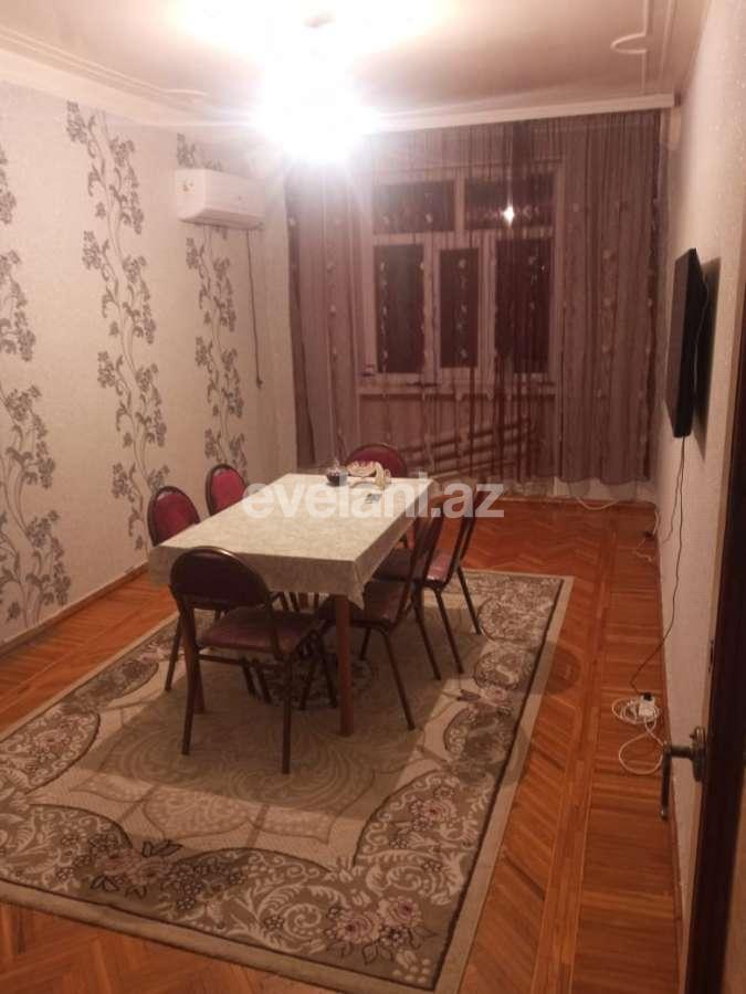 Satılır, köhnə tikili, 2 otaqlı, 60 m², Xalqlar Dostluğu m.