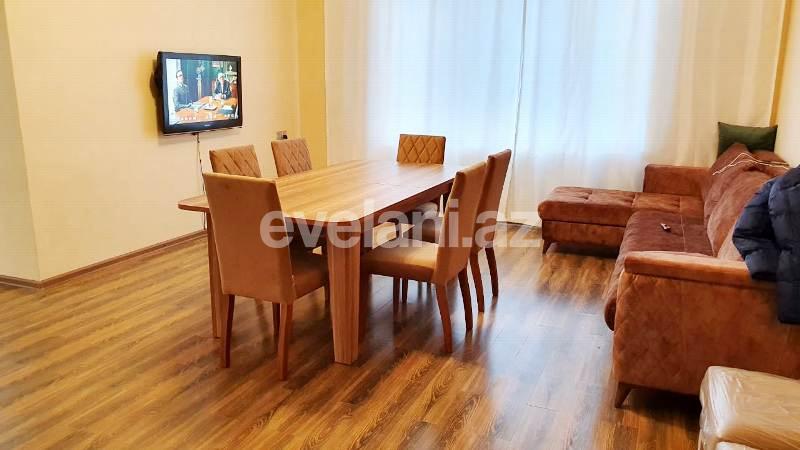 Satılır, villa, 5 otaqlı, 350 m², Savalan q.