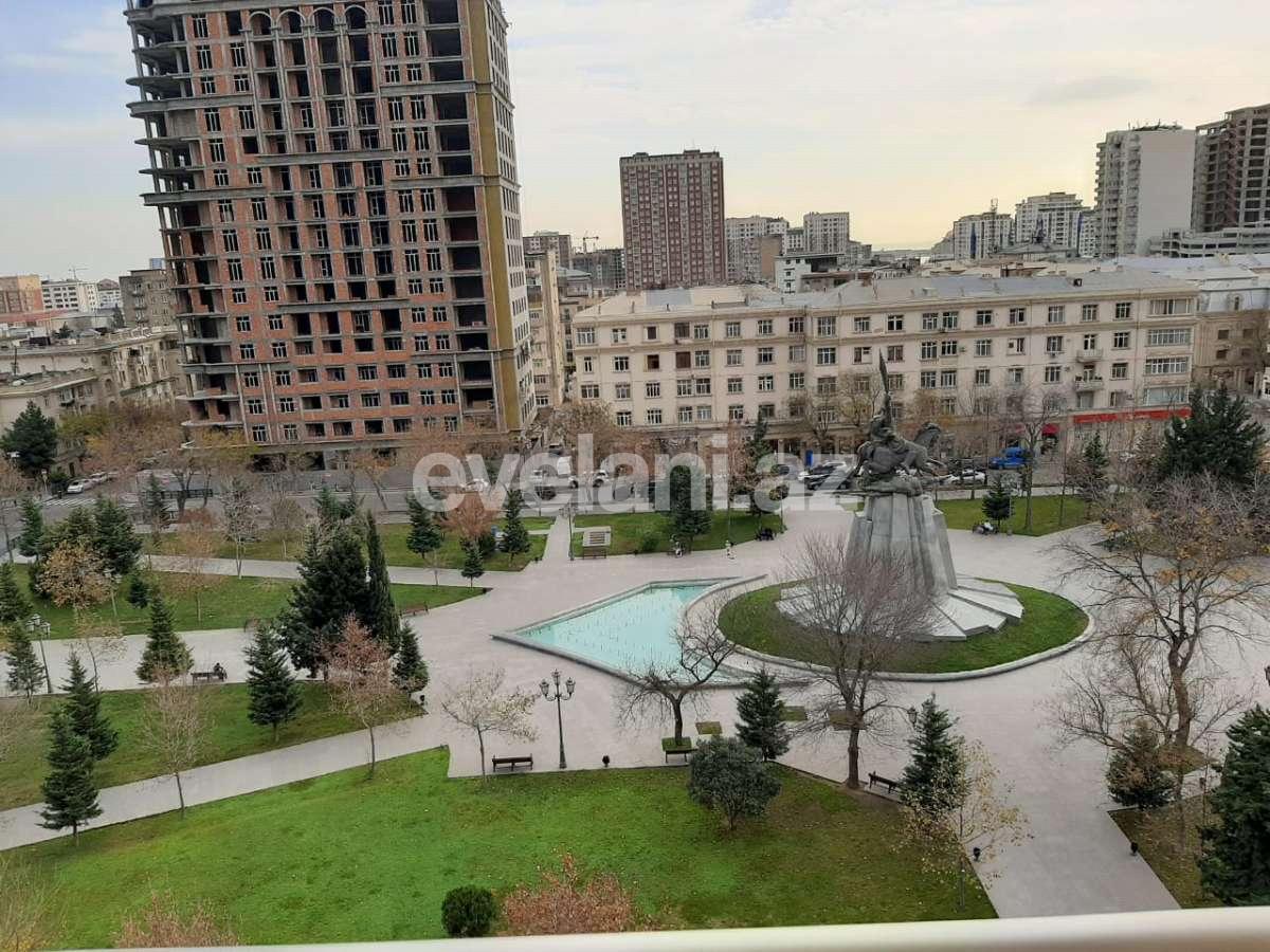 Satılır, köhnə tikili, 3 otaqlı, 80 m², Nəsimi r.