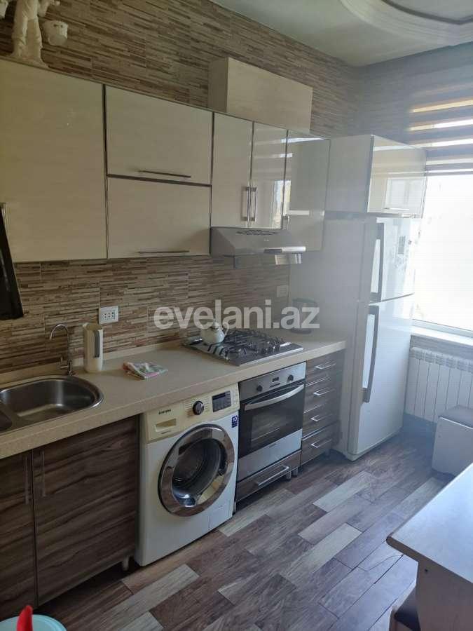 Kirayə verilir, köhnə tikili, 3 otaqlı, 110 m², Elmlər Akademiyası m.
