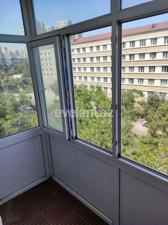 Kirayə verilir, köhnə tikili, 3 otaqlı, 110 m², Elmlər Akademiyası m.