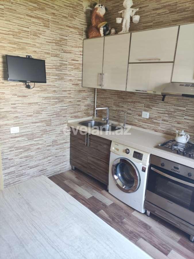 Kirayə verilir, köhnə tikili, 3 otaqlı, 110 m², Elmlər Akademiyası m.