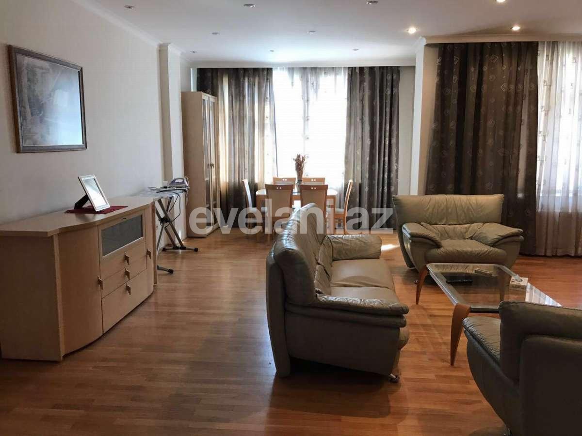 Satılır, yeni tikili, 4 otaqlı, 208 m², 28 may m.