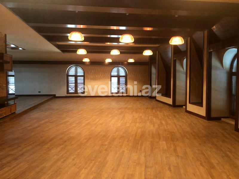 Satılır, həyət evi / bağ, 11 otaqlı, 1900 m², Mərdəkan q.