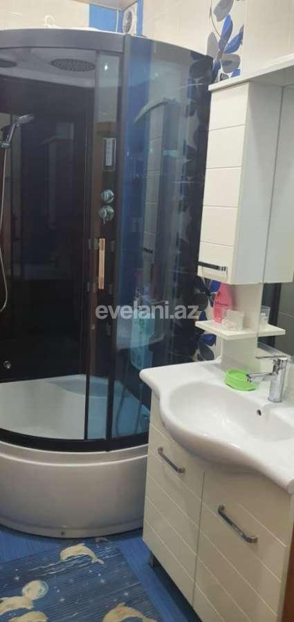 Rent, old building, 2 room, 70 m², Azadlig prospekti m.