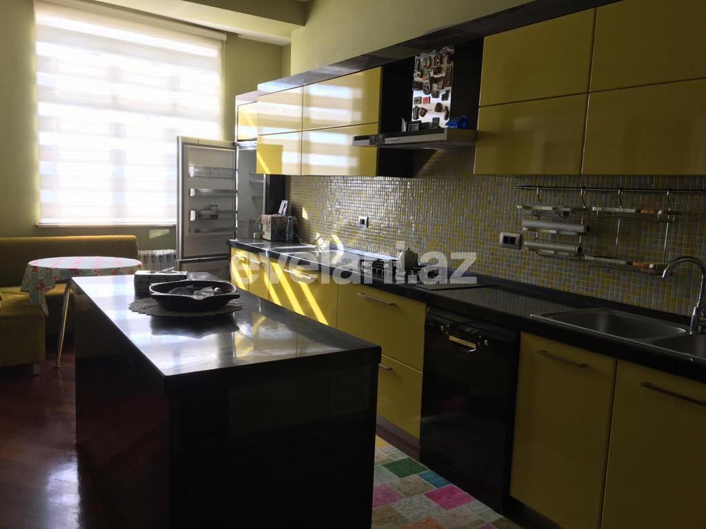 Satılır, yeni tikili, 4 otaqlı, 170 m², Şah İsmayıl Xətai m.