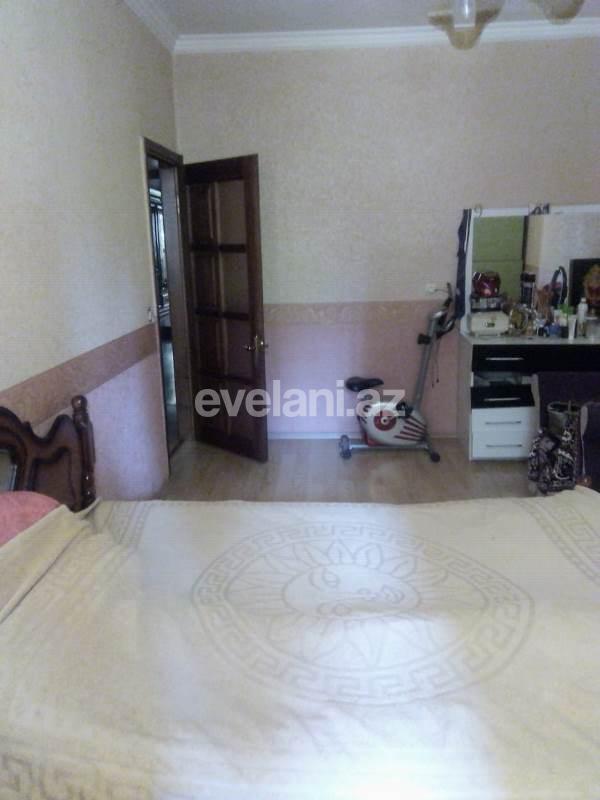 Satılır, köhnə tikili, 3 otaqlı, 70 m², Azadlıq prospekti m.