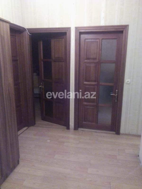 Satılır, köhnə tikili, 3 otaqlı, 70 m², Azadlıq prospekti m.