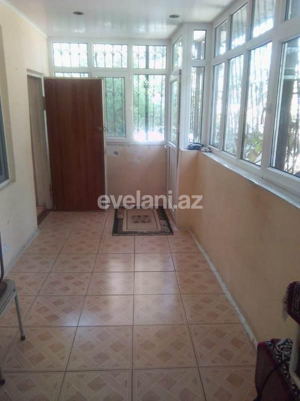 Satılır, köhnə tikili, 3 otaqlı, 70 m², Azadlıq prospekti m.