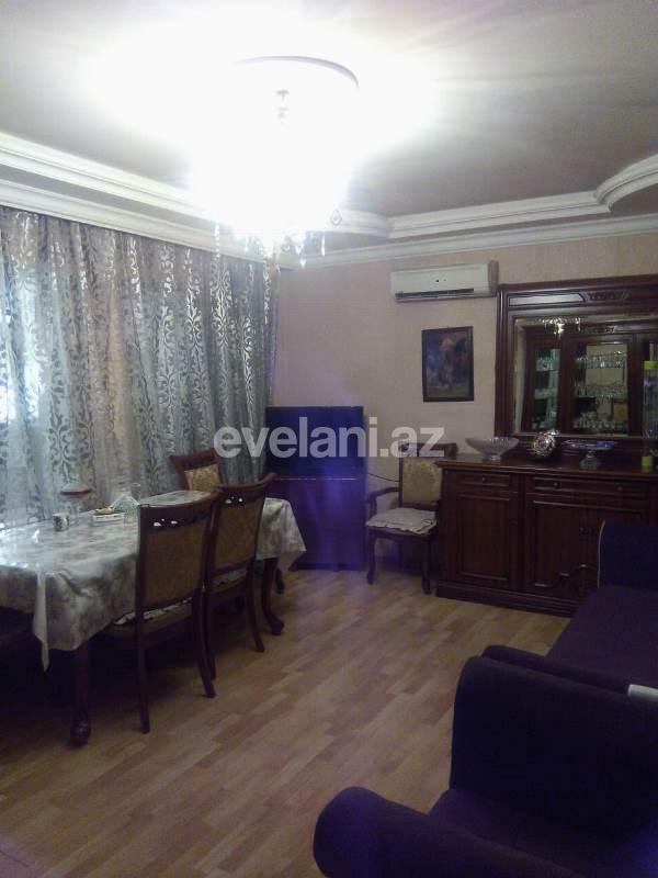 Satılır, köhnə tikili, 3 otaqlı, 70 m², Azadlıq prospekti m.