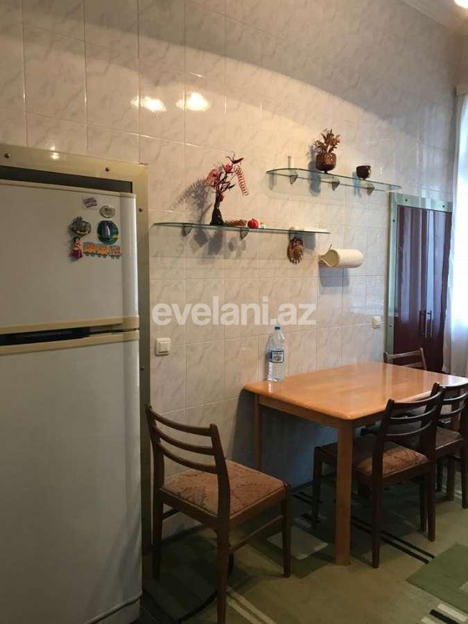 Rent, old building, 3 room, 120 m², Elmlar Akademiyası m.