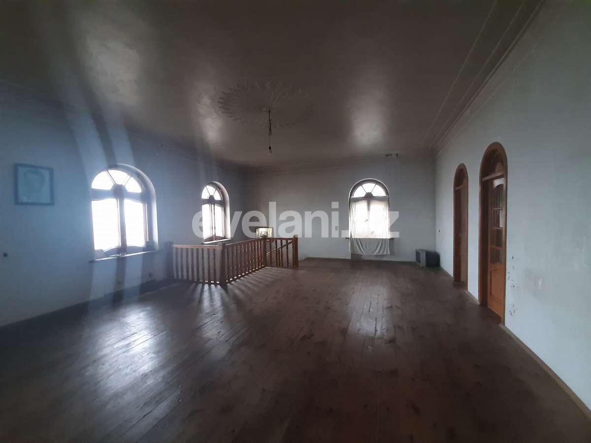 Sale, villa, 7 room, 400 m², Khalglar Doslugu m.