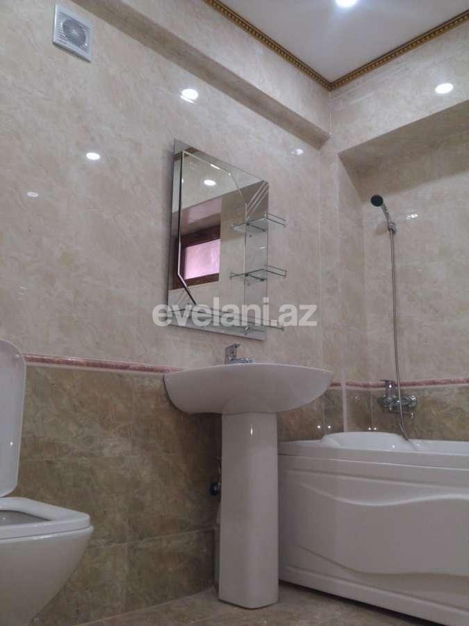 Satılır, köhnə tikili, 3 otaqlı, 90 m², Azadlıq prospekti m.