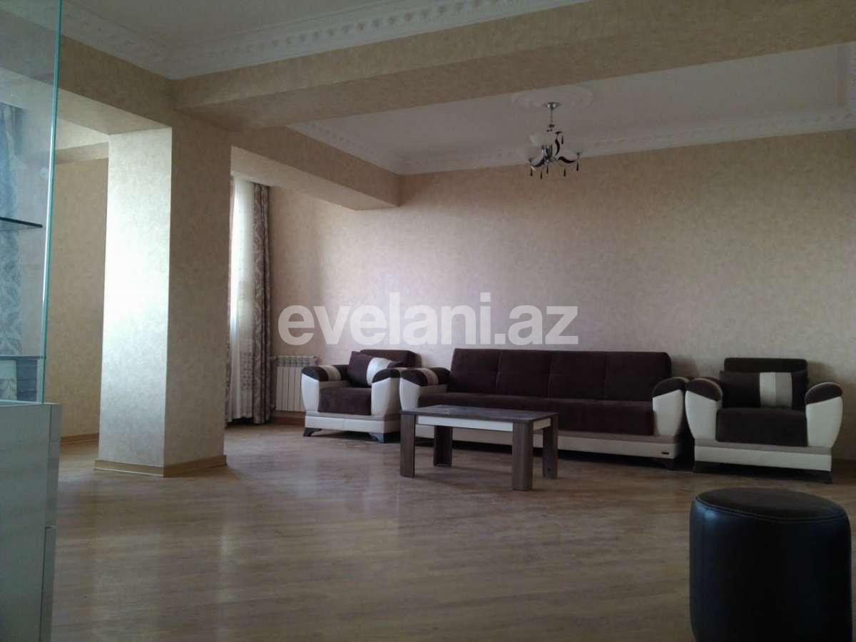 Satılır, köhnə tikili, 3 otaqlı, 90 m², Azadlıq prospekti m.