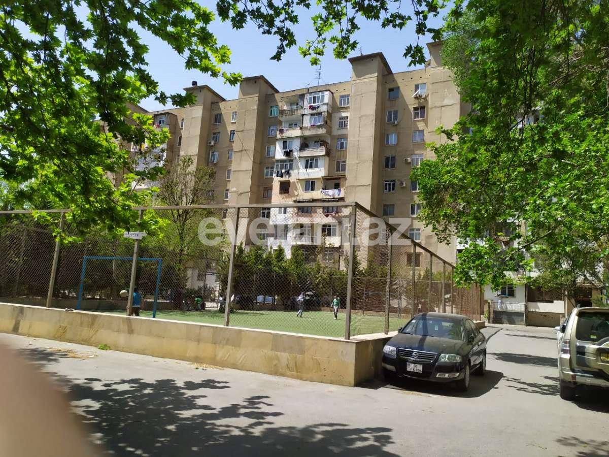 Satılır, köhnə tikili, 3 otaqlı, 65 m², Elmlər Akademiyası m.