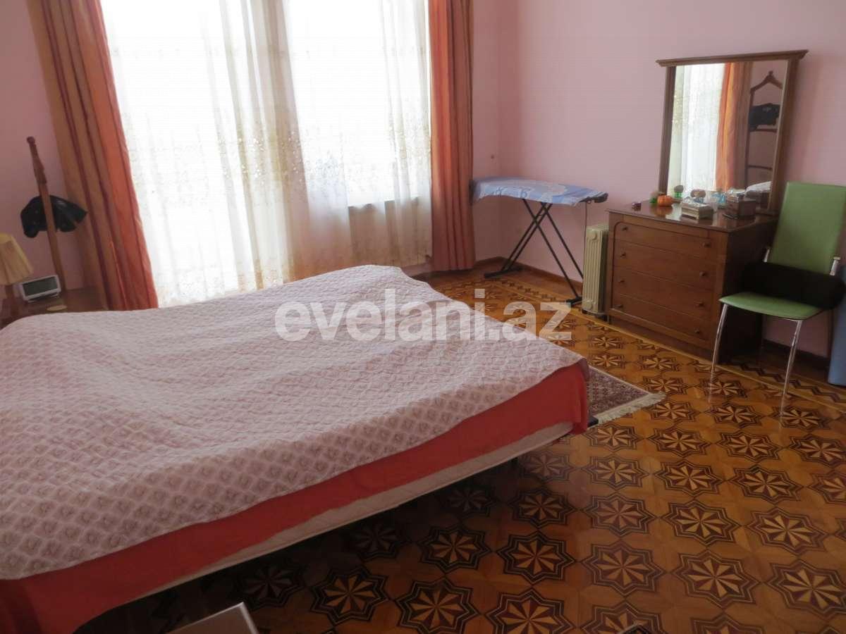 Satılır, köhnə tikili, 3 otaqlı, 120 m², Sahil m.