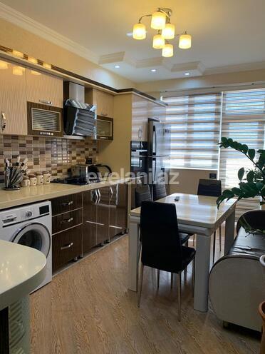 Sale, new building, 3 room, 135 m², Bakikhanov d.