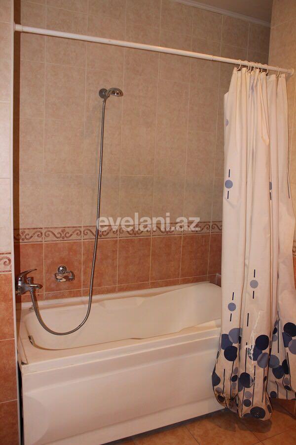 Satılır, köhnə tikili, 3 otaqlı, 127 m², Sahil m.