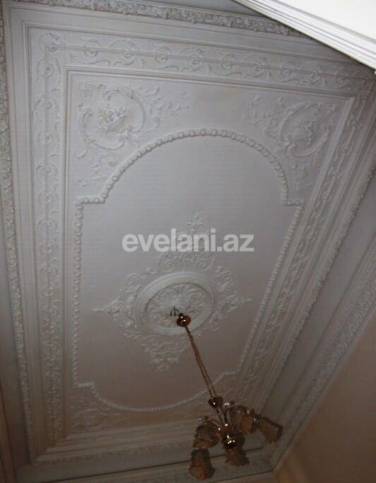 Satılır, köhnə tikili, 3 otaqlı, 127 m², Sahil m.