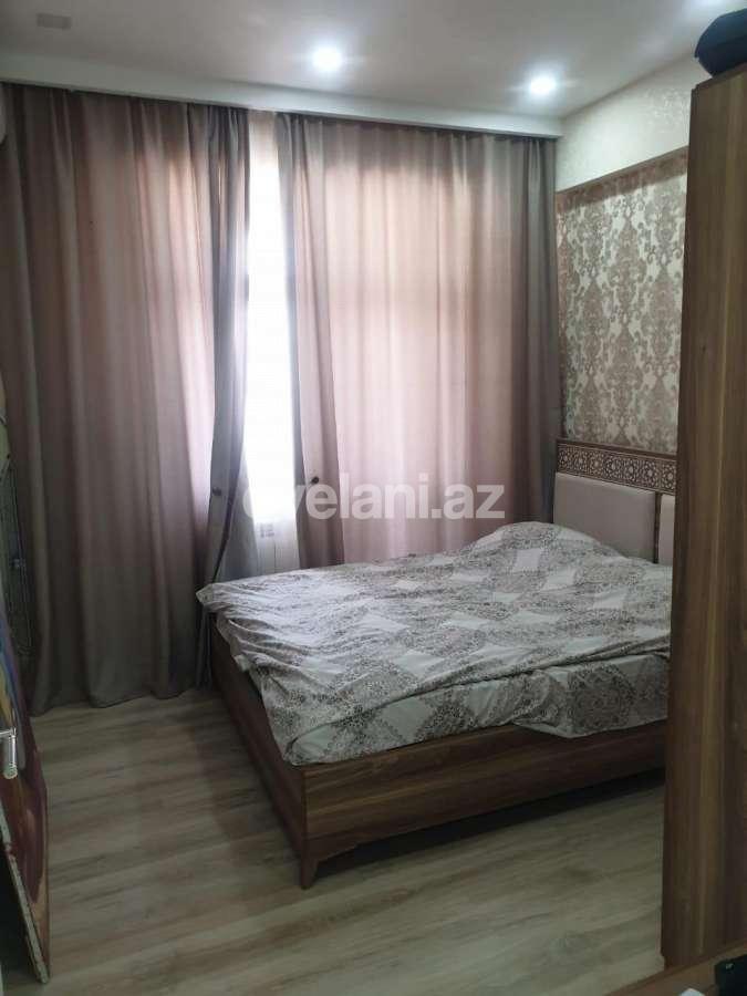 Rent, old building, 2 room, 54 m², Khatai r.