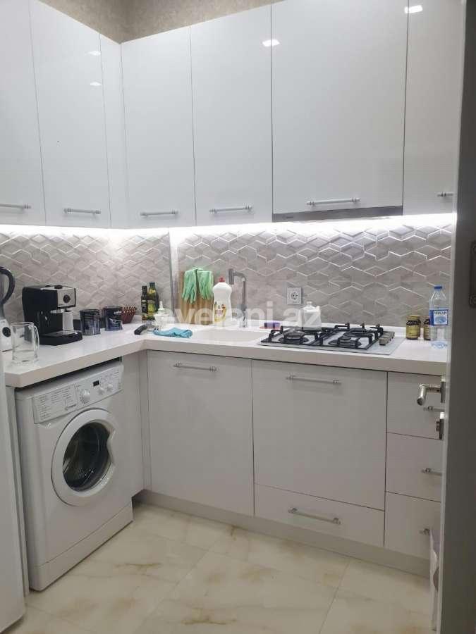 Rent, old building, 2 room, 54 m², Khatai r.