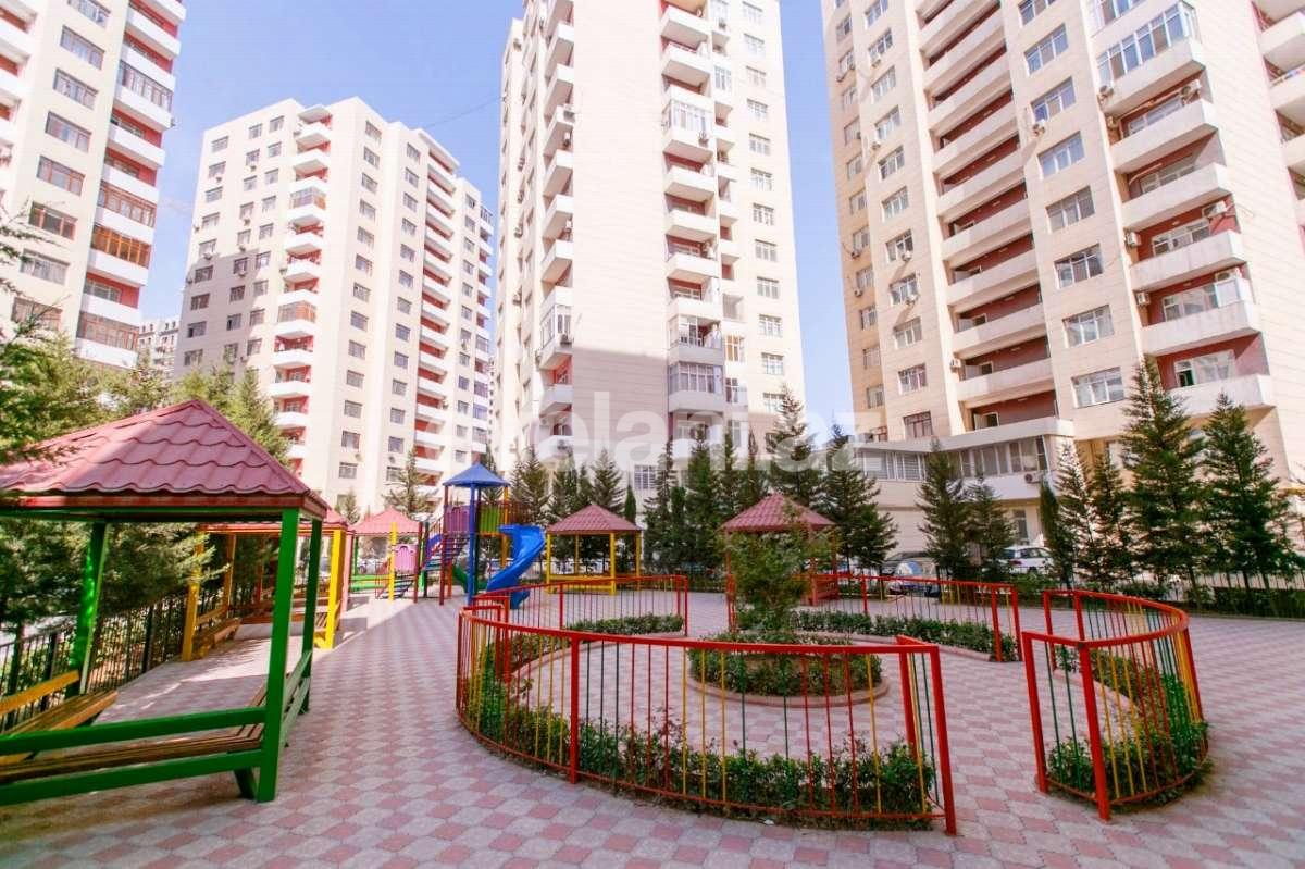 Сдаётся, новостройка, 3-комнаты, 100 m², Элмляр Академиясы m.