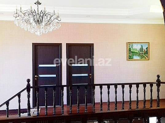 Satılır, həyət evi / bağ, 7 otaqlı, 240 m², Qaraçuxur q.