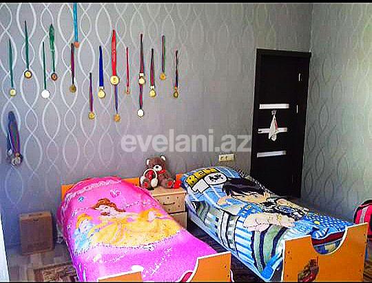 Satılır, həyət evi / bağ, 7 otaqlı, 240 m², Qaraçuxur q.
